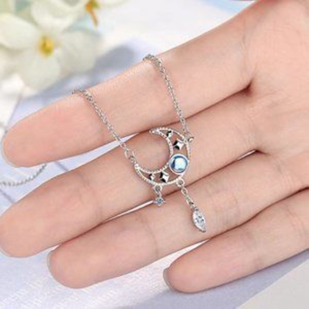NEW 925 Sterling Silver Diamond Moon Necklace U